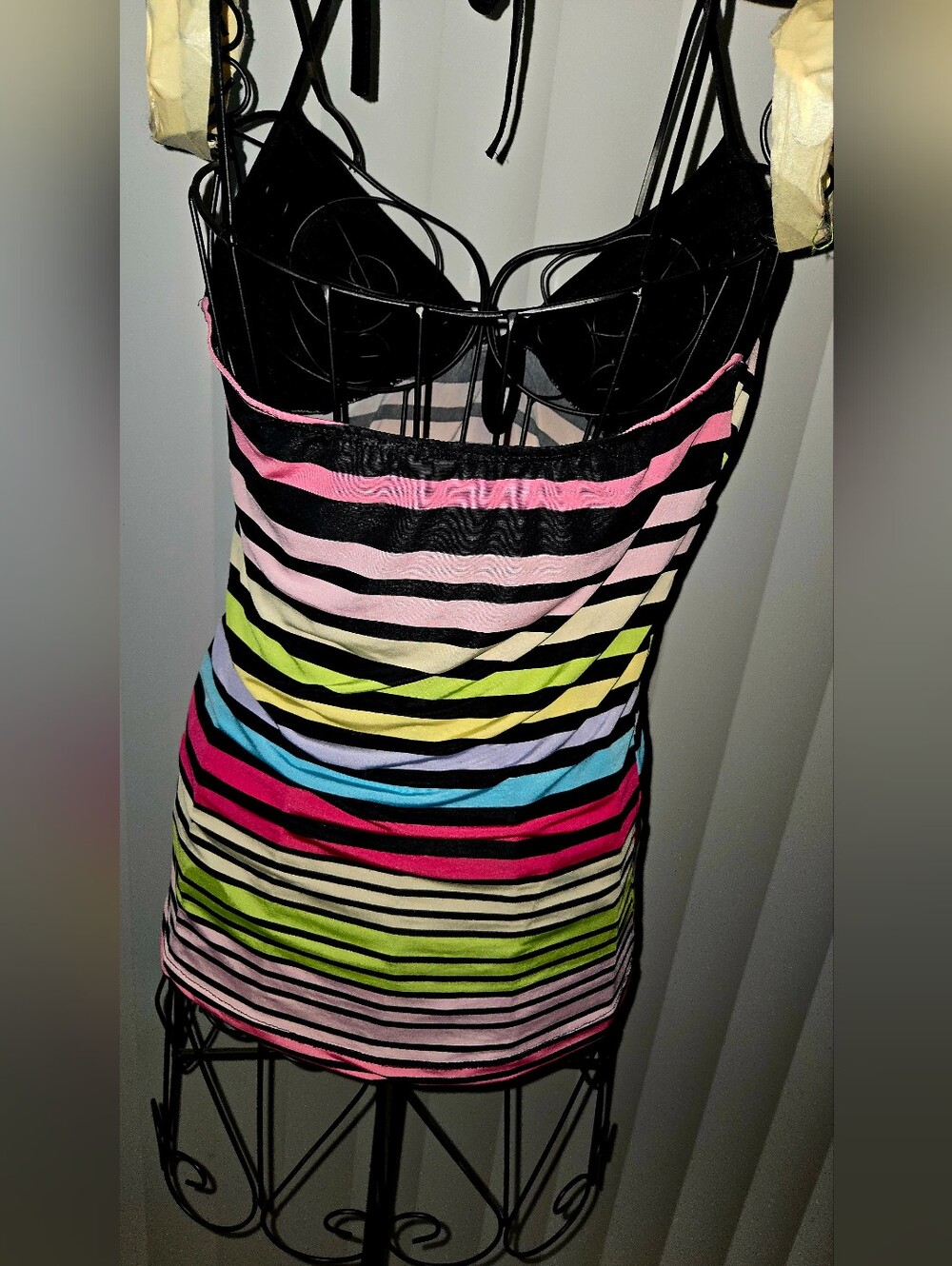 Halter Top, S. - Picture 2 of 4